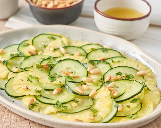 Carpaccio de pepino y piña con vinagreta de miel
