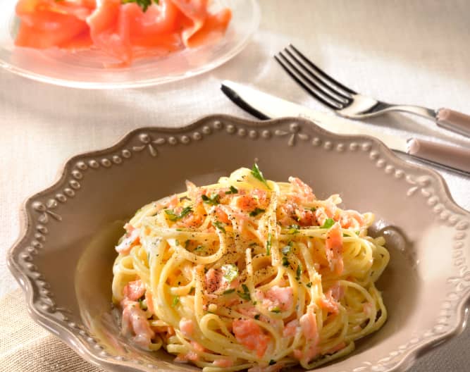 Tallarines al salmón con vodka