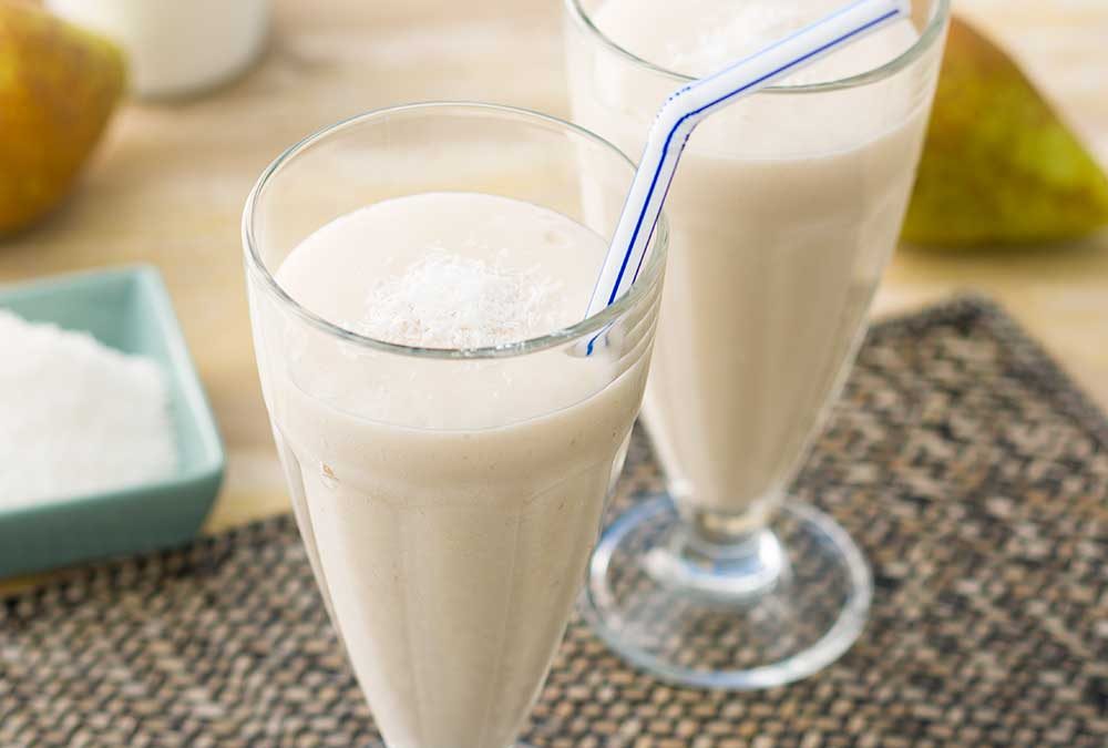 BATIDO DE COCO Y PERA SIN LACTOSA