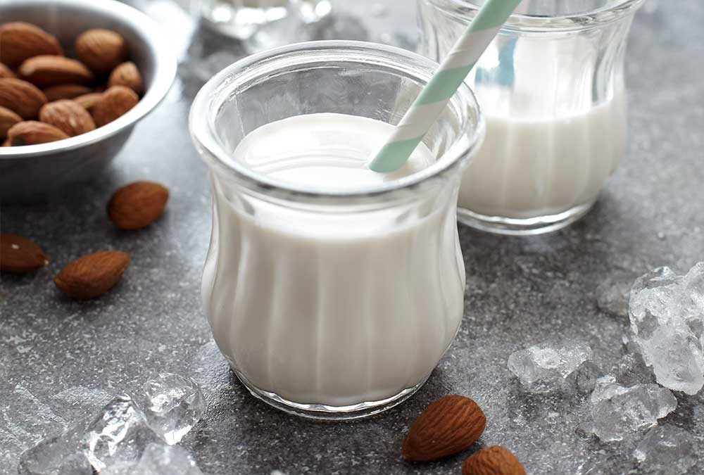 LECHE DE ALMENDRAS