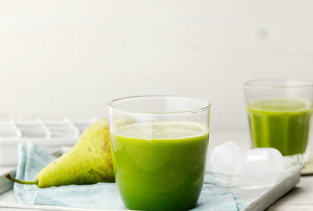 BEBIDA DETOX DE MANZANA Y PERA